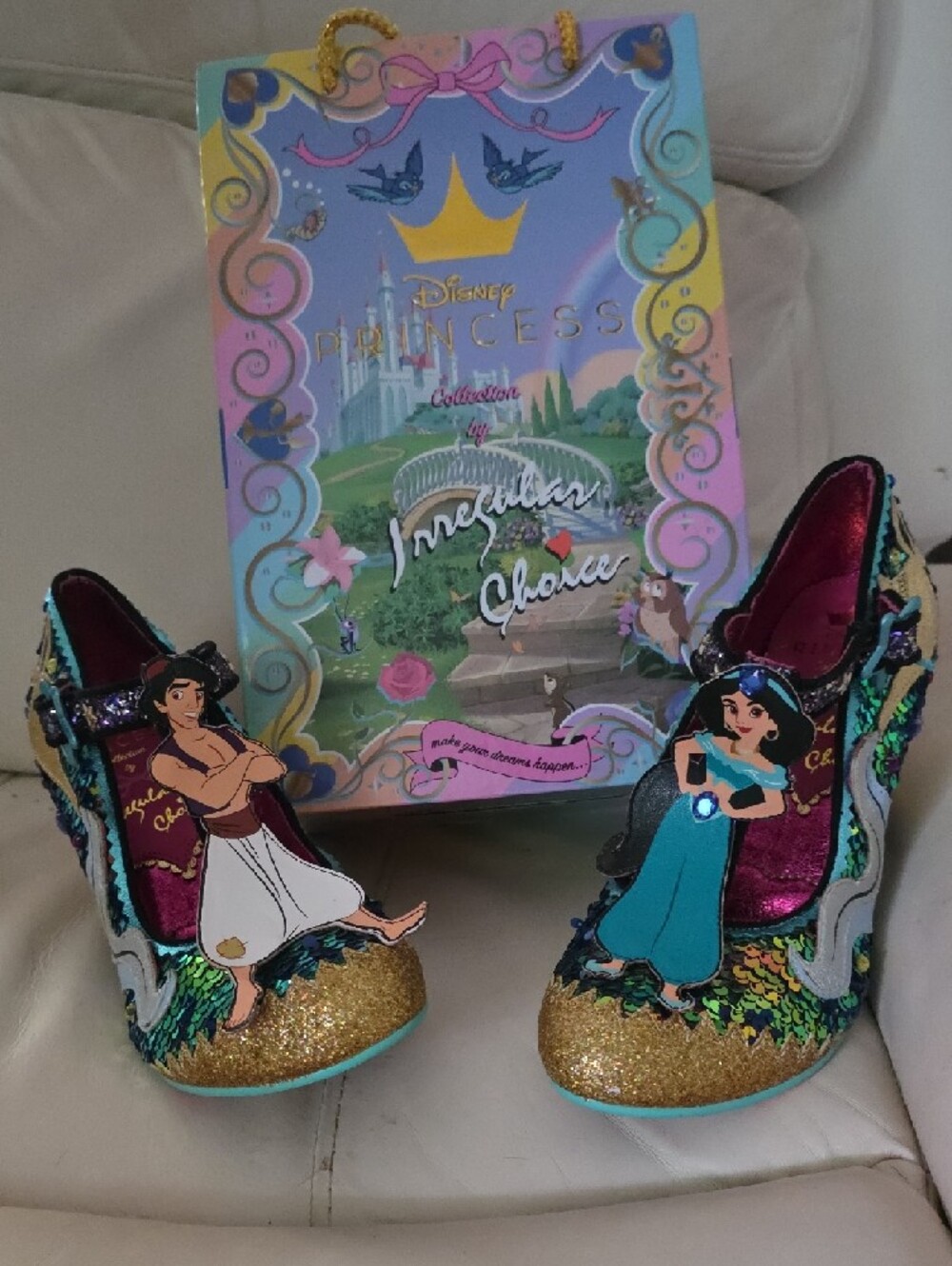 Disney Aladin & Jasmine Shoes Amazing Textures NIB Size 9 - Picture 11 of 15